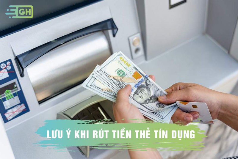 Phí rút tiền thẻ tín dụng